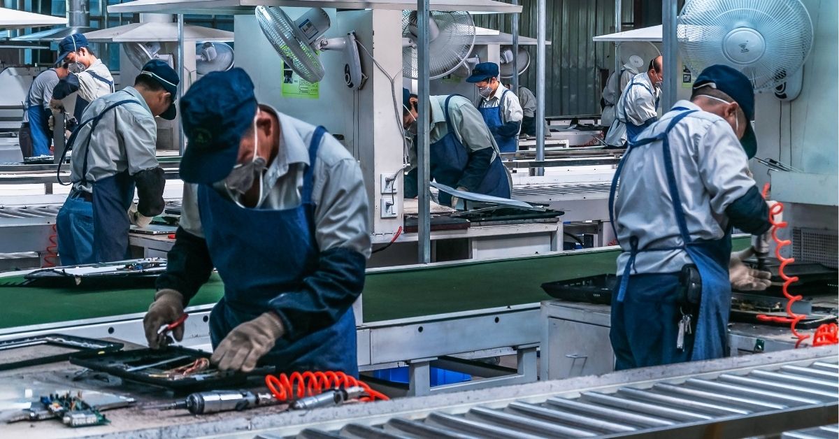 Trabalhadores, fábrica