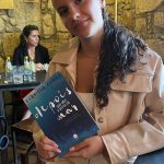 Gabriela Curry, livro